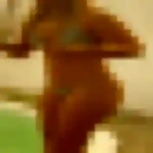 Zara, 24 ans, cherche un rencontre sexy à Arpajon