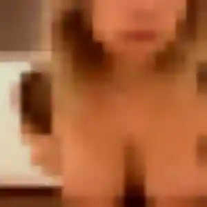 Ulrike de Aubigny-Les Clouzeaux, 32 ans - rencontre sexy sans prise de tête