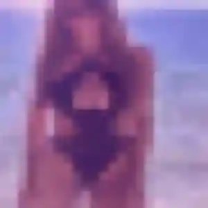 rencontre sexy à Aureilhan : photo de Wilhelmine, 22 ans - accès libre