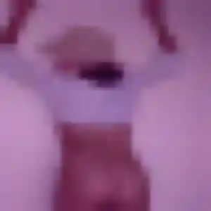 Dounia, 20 ans, disponible à Brignoles pour une rencontre coquine