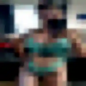 rencontre sexy à Chamonix-Mont-Blanc : photo de Perrine, 36 ans - inscription gratuite