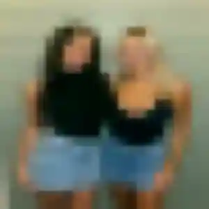 Alessandra, 21 ans, en ligne à Châteaulin pour une rencontre coquine