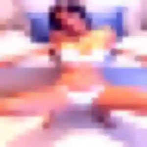Touria, 27 ans, en ligne à Chinon pour un rencontre sexy
