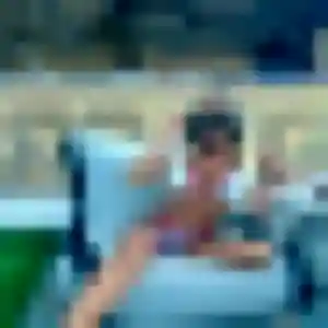 Contacte Barbara, 20 ans à Coutras en privé