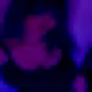 Philippine, 23 ans, connectée à Entrelacs pour une rencontre coquine