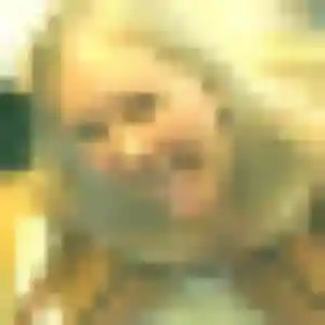 Charmante Touria, 24 ans à Eyguières - voir sa photo