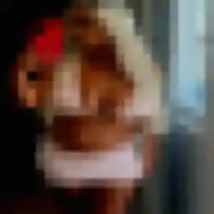 Jade, 27 ans, disponible à Ferrière-la-Grande pour une rencontre coquine