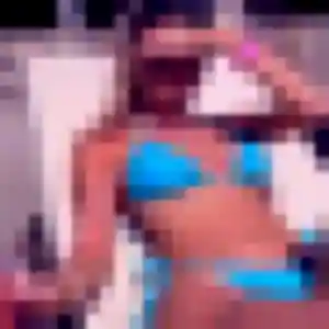 Rejoins Violette, 29 ans à Ille-sur-Têt gratuitement