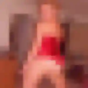 Luna, 19 ans, en ligne à Jurançon pour une rencontre coquine