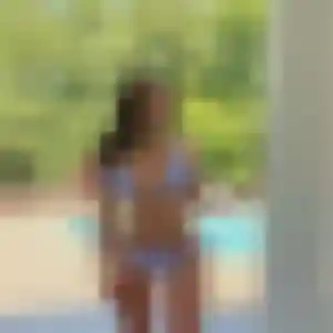 Joanne, 28 ans, en ligne à La Ville-du-Bois pour une rencontre coquine