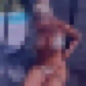 Photo de Ava à Le Coteau (35 ans) - rencontre sexy sans inscription