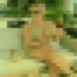 Belle Lisa, 37 ans à Le Mesnil-le-Roi - voir sa photo