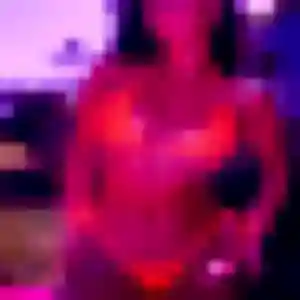 Rejoins Capucine, 27 ans à Lescar en privé