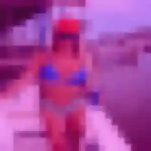 Elena (28 ans) à Mesnils-sur-Iton cherche un rencontre sexy maintenant