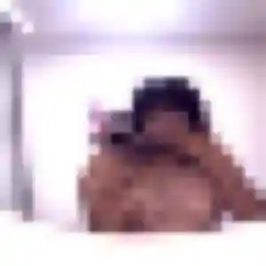 Karen, 20 ans, en ligne à Mourmelon-le-Grand pour une rencontre coquine