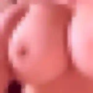 Capucine (22 ans) à Nantes attend un rencontre sexy maintenant