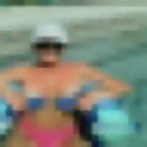 Rencontre Dounia, 21 ans à Neuilly-Plaisance gratuitement