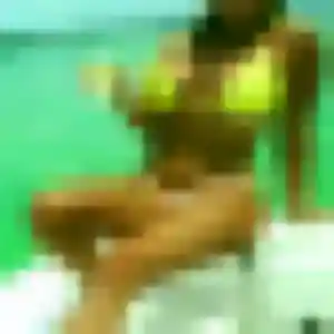 Sexy Louisa, 33 ans à Pont-Audemer - découvrir son profil