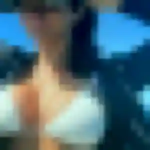 Augustine, 30 ans, en ligne à Puteaux pour un rencontre sexy
