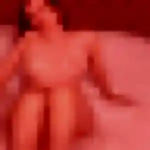 Olivia (38 ans) à Rodez attend un rencontre sexy rapidement