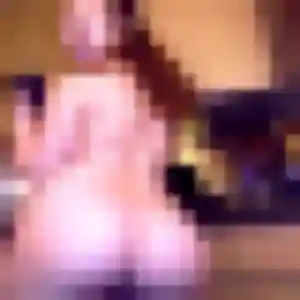 Leonore, 35 ans, connectée à Romainville pour une rencontre coquine