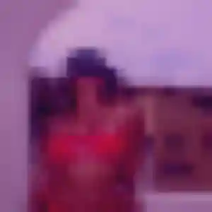 Emma, fille de 26 ans veut rencontre sexy à Saint-Cyr-sur-Mer