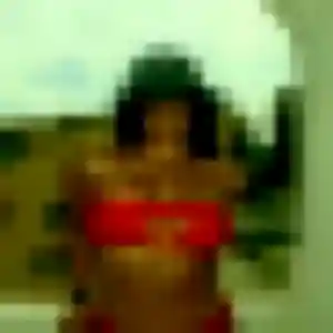 Charmante Ghislaine, 27 ans à Saint-Fons - voir sa photo