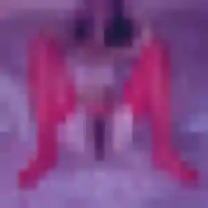 Marie-Therese, 23 ans, connectée à Saint-Gilles-Croix-de-Vie pour une rencontre coquine