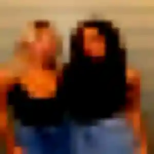 Typhaine, femme de 21 ans propose rencontre sexy à Saint-Jean