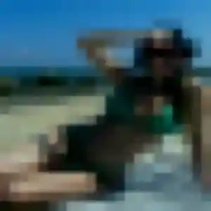 Flore, 44 ans, connectée à Sainte-Rose pour une rencontre coquine