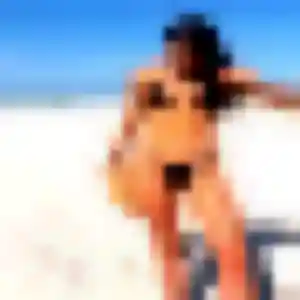 Naomi, 27 ans, cherche un rencontre sexy à Sanary-sur-Mer