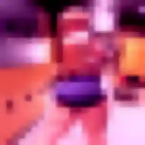 Elvire, 32 ans, en ligne à Six-Fours-les-Plages pour une rencontre coquine