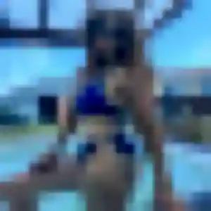 Fanny, 20 ans, connectée à Surzur pour une rencontre coquine