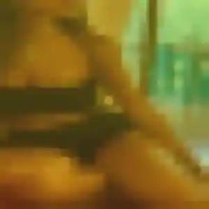 rencontre sexy à Trappes : photo de Ambre, 22 ans - accès libre