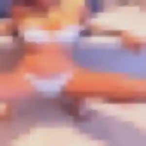 Fiona, 20 ans, en ligne à Uzès pour une rencontre coquine