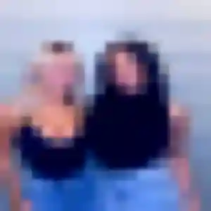 Chloe, 24 ans, connectée à Vezin-le-Coquet pour une rencontre coquine