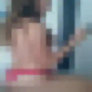 Caroline de Villeneuve-le-Roi, 42 ans - rencontre sexy en toute liberté