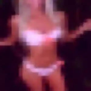 Photo exclusive de Nelly, 40 ans à Villers-Cotterêts - plan discret
